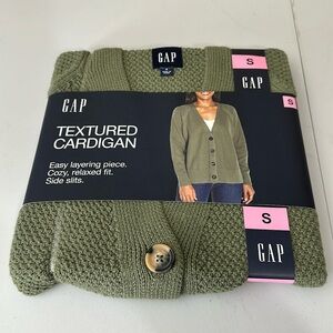GAP Women’s Textured Cardigan (Small)